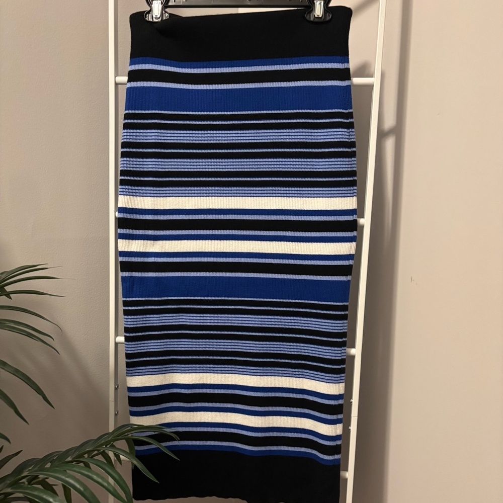 Ralph Lauren Blue and Black Striped Pencil Skirt - Picture 4 of 9